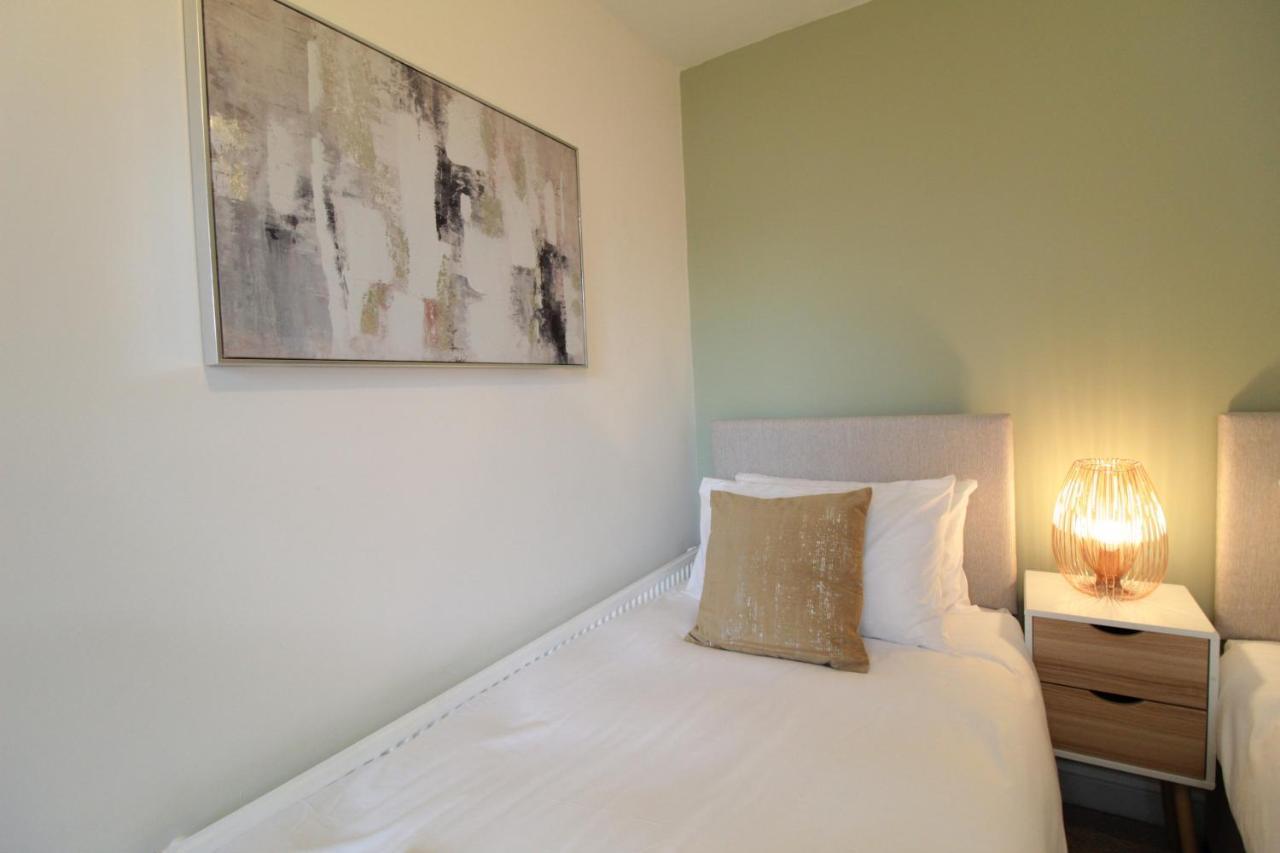Alma House By 360Stays - Private Garden, Free Parking, Close To Oxford City Centre With Parking Buitenkant foto